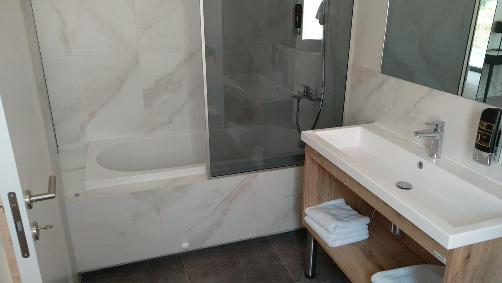 Hotel Oscar Kaštela Zewnętrze zdjęcie