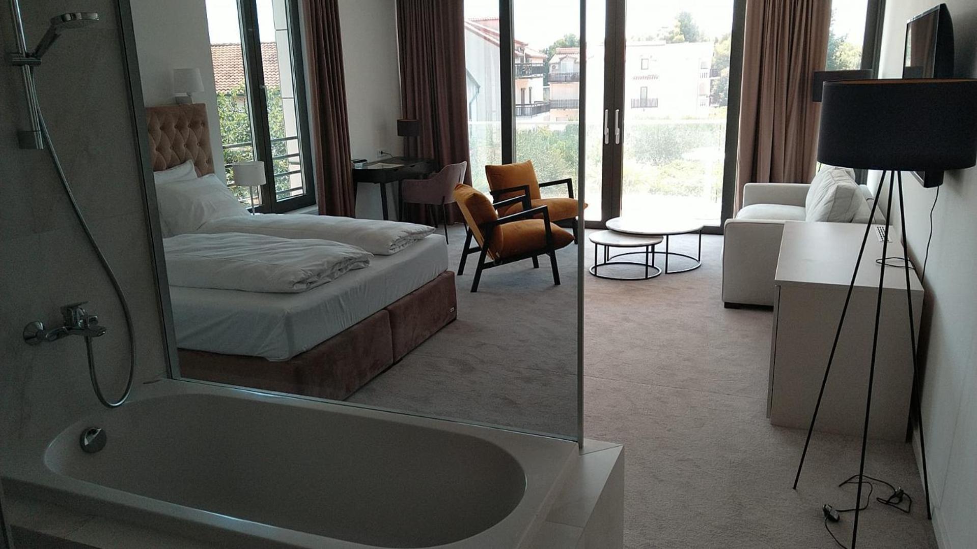 Hotel Oscar Kaštela Zewnętrze zdjęcie